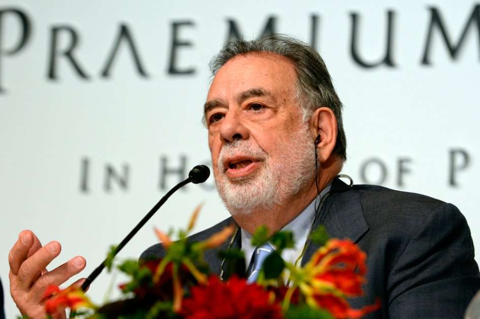 El cineasta estadounidense Francis Ford Coppola interviene durante una rueda de prensa celebrada en la víspera de la ceremonia de entrega de Praemium Imperiale, en Tokio (Japón).