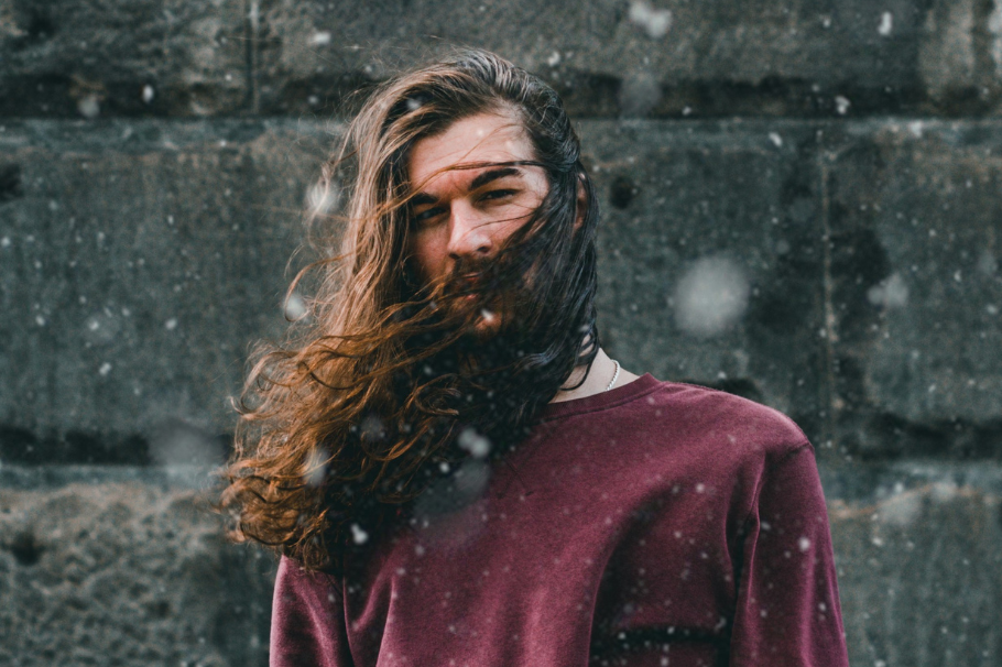 Peinados para hombre: 5 ideas para recoger tu cabello largo y verte bien