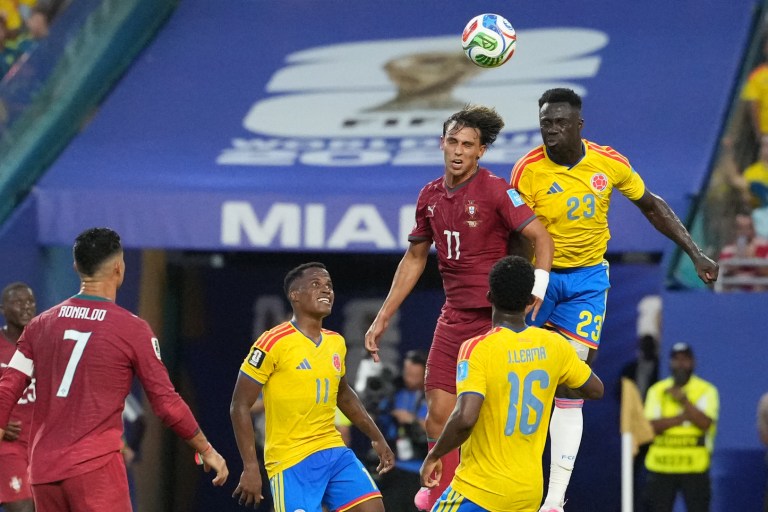 ¿Era gol de Dávinson Sánchez? Vea la anotación anulada en el Colombia vs. Portugal