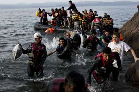 Eurocámara respalda plan de Comisión Europea para el reparto de refugiados