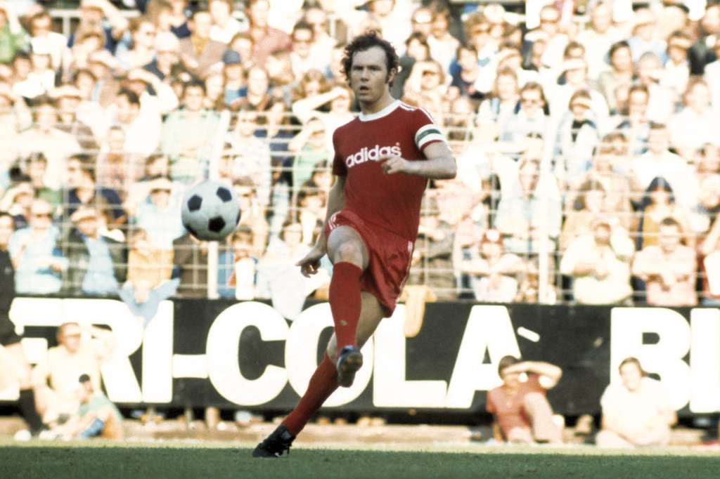 Franz Beckenbauer: el emperador que reinventó el fútbol moderno.