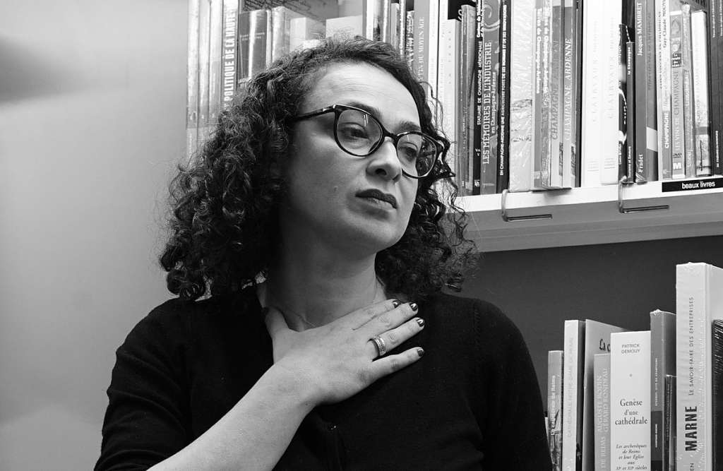 Delphine Horvilleur es rabina, filósofa y escritora de "Vivir con nuestros muertos".