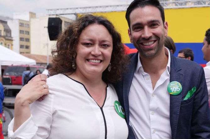 Angélica Lozano, elegida como senadora; y Mauricio Toro, elegido como representante a la Cámara. / Facebook