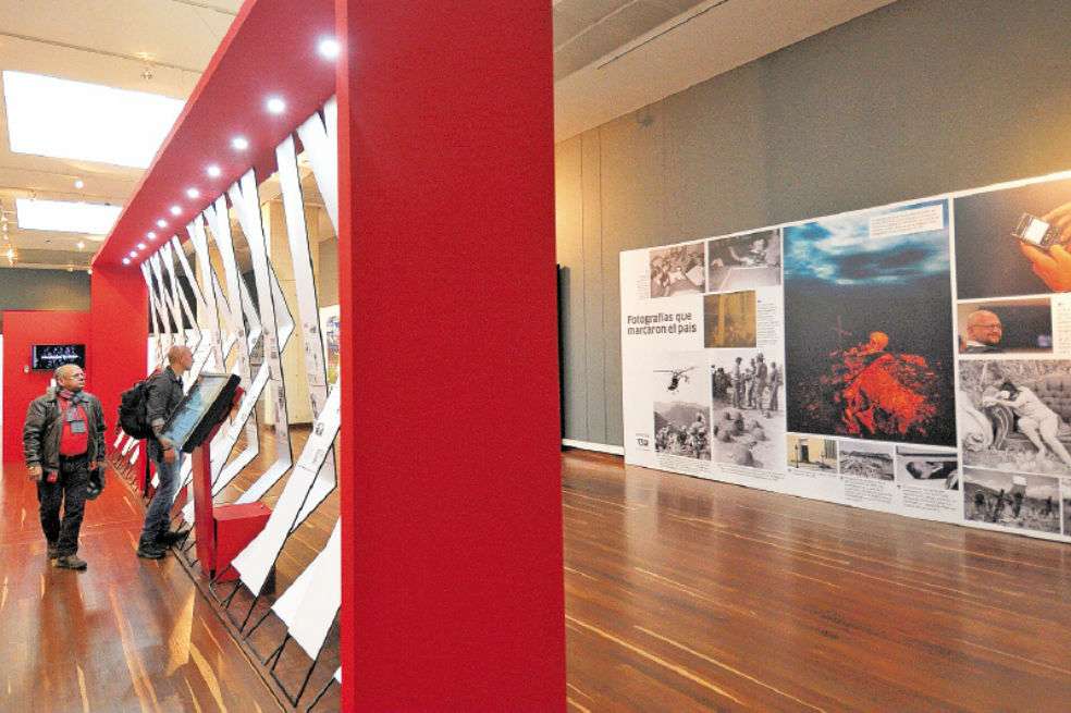 Aspecto de la exposición histórica y fotográfica de El Espectador 130 años. / Cristian Garavito