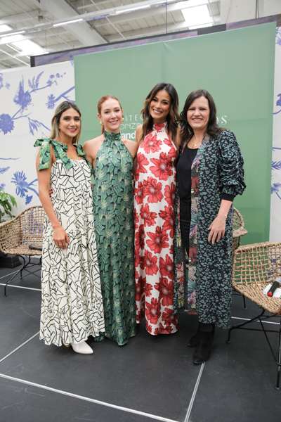 Valentina Fernández, Mariela Fernández, Alexandra Santos y Karen Siegert Franco