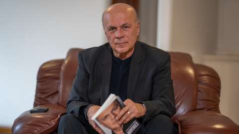 Carlos Antonio Vélez: "James es excepcionalmente inmaduro"