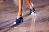 ¿Qué zapatos están de moda y cómo combinarlos?