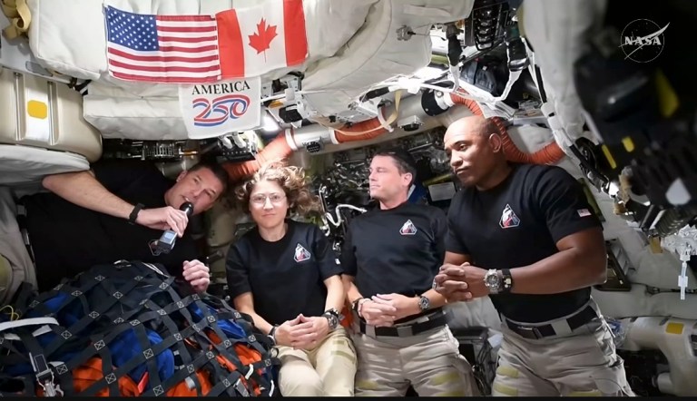 Astronautas pueden perder hasta 15 % de masa muscular por semana en misiones como Artemis 2