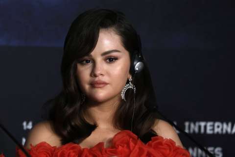 Candidato al Senado pide que Selena Gómez sea deportada. Ella responde ¿qué dijo?