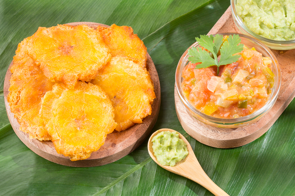 Descubre estas dos increíbles formas de preparar patacones rellenos.
