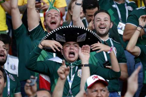 La alegría y tristeza de los hinchas tras el cierre del grupo F en el Mundial
