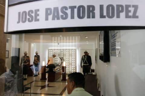 Funeral de Pastor López en imágenes