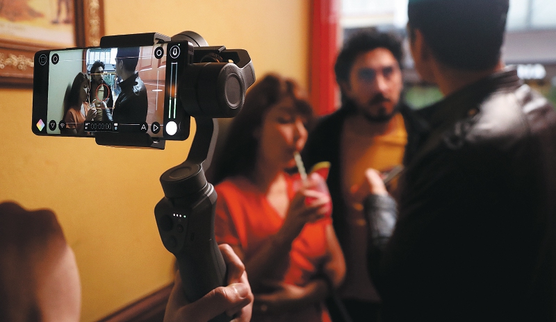 SmartFilms es un espacio de diversidad que brinda oportunidades a personas en condición de discapacidad, comunidades rom, indígenas, afrodescendientes, escritores y artistas. / Cortesía: SmartFilms