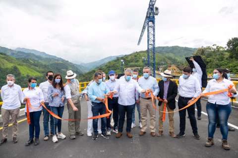 Habilitan 15 km de segunda calzada en proyecto Girardot-Ibagué-Cajamarca