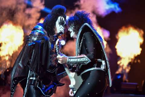 Kiss sorteará dos asientos en su jet privado en homenaje a sus 50 años de carrera