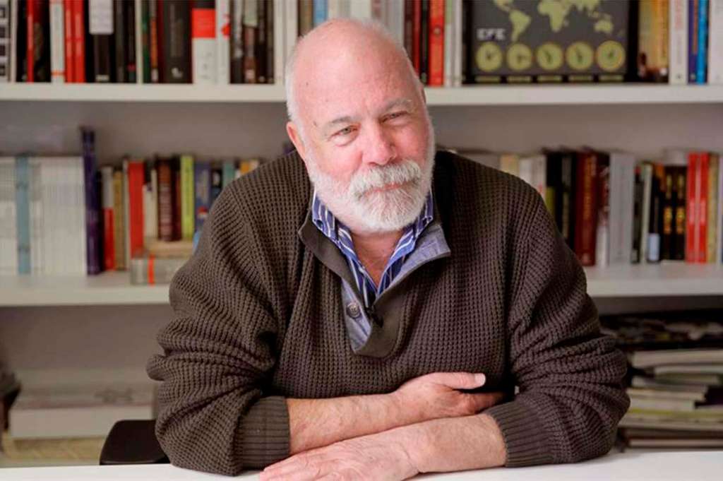 Ramón Lobo en su más reciente novela "El día que murió Kapuscinski" (Círculo de Tiza), hace homenaje al mítico corresponsal boliviano Juan Carlos Gumucio.- / EFE/Nico Rodríguez