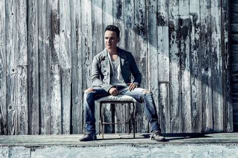 Fonseca lanza un disco romántico y homenaje a Diomedes Díaz
