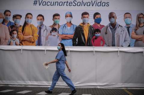 Bogotá, Cundinamarca y Quindío, los más efectivos aplicando vacunas contra COVID-19