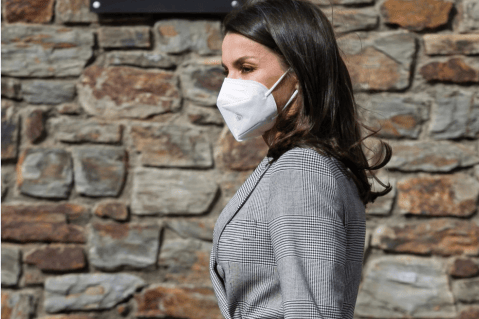 La Reina Letizia revive prendas de su armario
