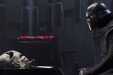 "Star Wars 9″: Kylo Ren, cada vez más cerca de Darth Vader