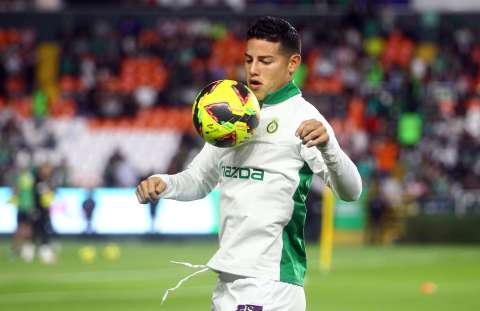 Doblete de asistencias de James Rodríguez con León: video