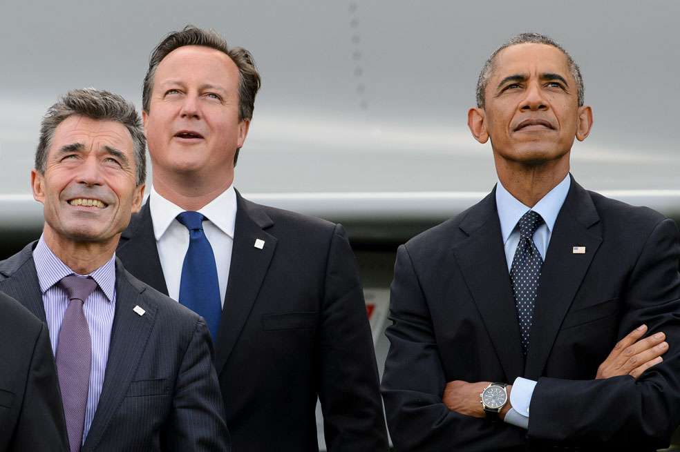 Los líderes de la OTAN, Anders Fogh Rasmussen; Inglaterra, David Cameron, y EE.UU., Barack Obama, al final de la cumbre de la alianza militar en Gales. / AFP
