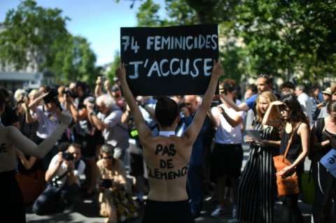 La violencia contra las mujeres, cada vez más mortífera, causa protesta en Francia