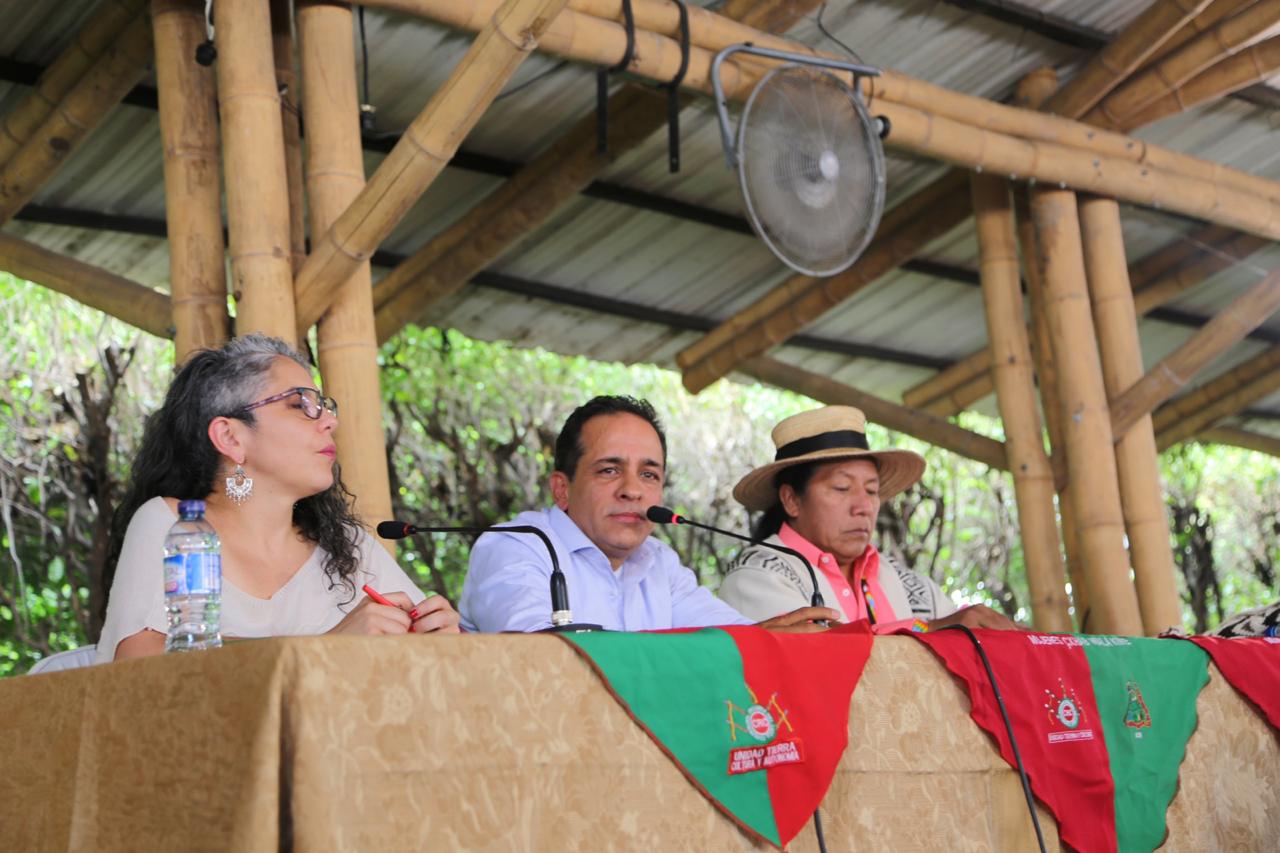 La sesión es informal. Son 17 representantes a la Cámara y 28 senadores advirtiendo la crisis humanitaria que enfrenta el norte del Cauca / Cortesía Senado.