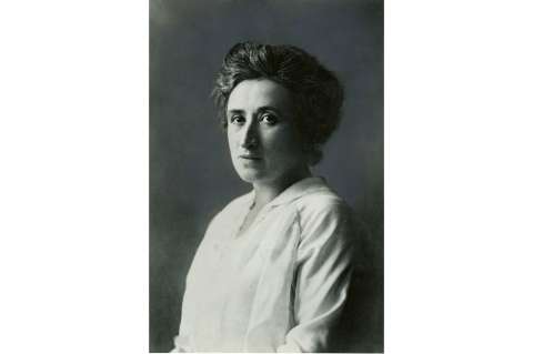 Mujeres así: Rosa Luxemburgo, La "Rosa Roja" inmarchitable