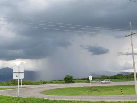 Tome precauciones: abril será un mes pasado por lluvias en el Valle del Cauca