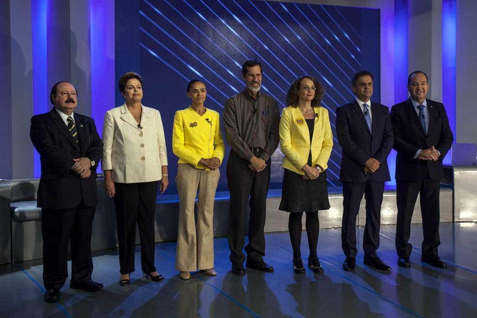 (i-d) Los candidatos a la presidencia de Brasil, Levy Fidelix, Dilma Roussef, Marina Silva, Eduardo Jorge, Luciana Genro, Aecio Neves y Pastor Everaldo. / EFE
