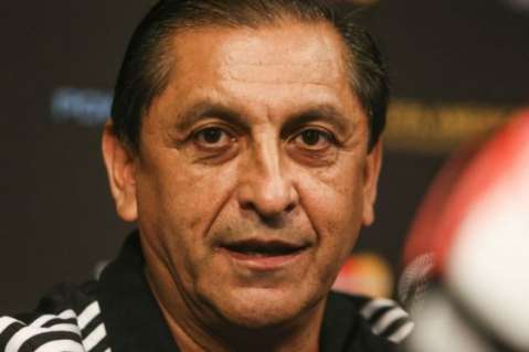Se suma otro candidato a dirigir selección Argentina: Ramón Díaz se reunió con AFA