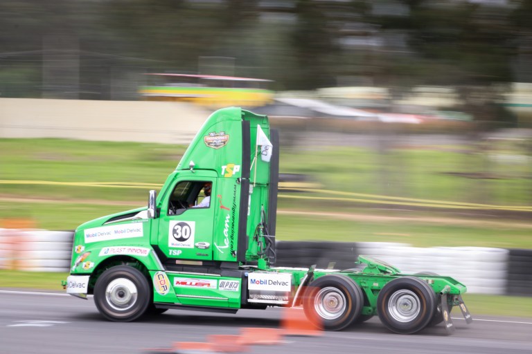 El Gran Premio Mobil Delvac vivió una jornada histórica en el Autódromo de Tocancipá