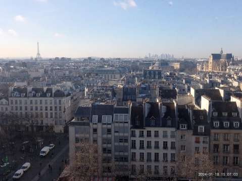 El encanto de los románticos tejados de París, ahora reconocido por la Unesco