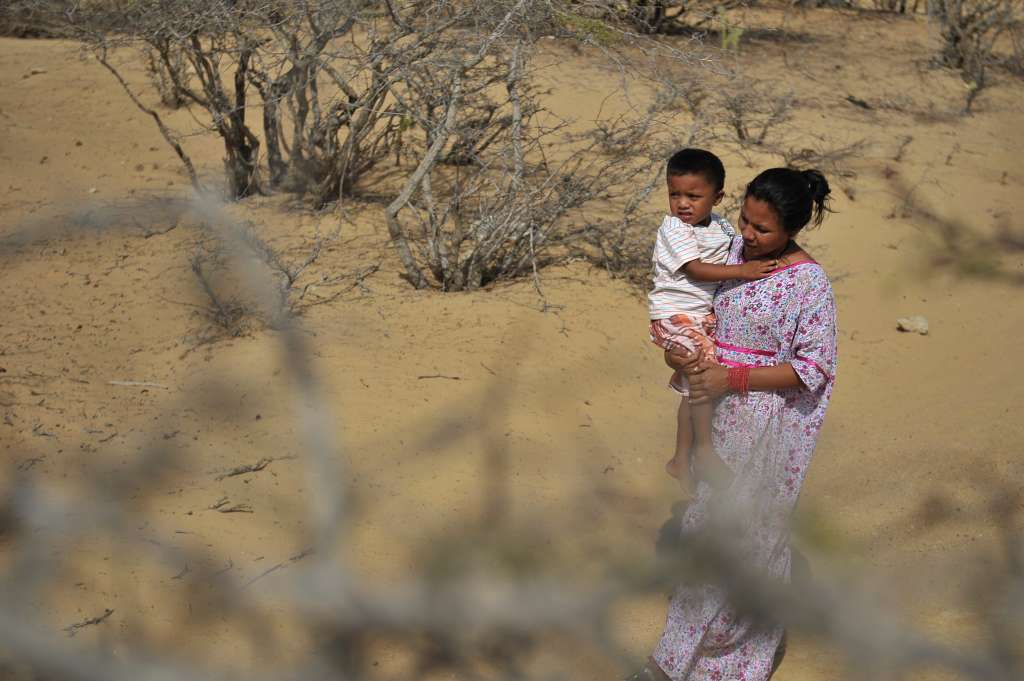 Aspectos de las comunidades Wayuu en la Guajira, cercanos a la Mina Cerrejón