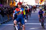 El viento impidió duelo Ayuso-Roglic y la Vuelta a Cataluña se decidirá el domingo