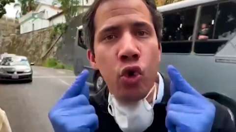 Juan Guaidó reaparece y culpa a Maduro de la escasez de gasolina