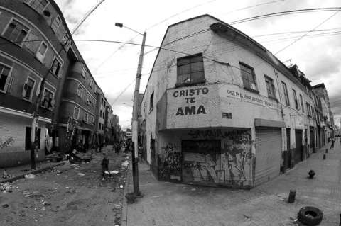 Autoridades hallan extenso túnel en el sector del Bronx en Bogotá