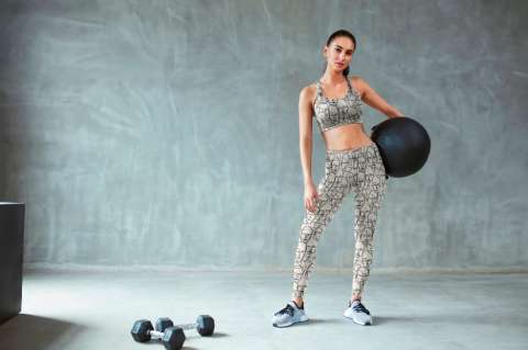 Ropa deportiva para mujer: 5 infaltables en su armario