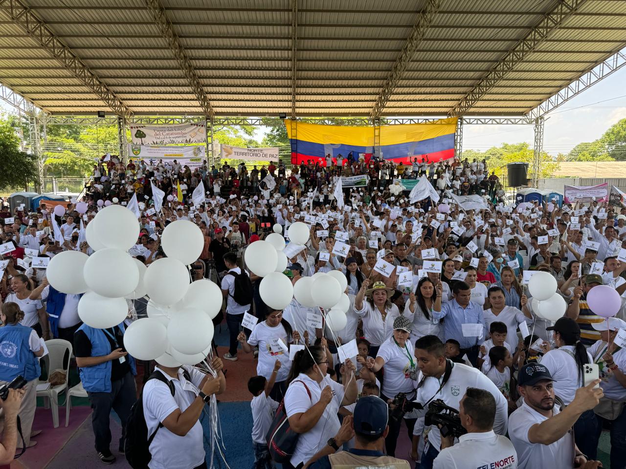 Uno de los encuentros que hizo la mesa de paz del Gobierno y la disidencia de Calarcá Córdoba en Catatumbo.