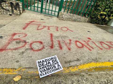 María Corina Machado y más opositores denuncian sedes vandalizadas en Venezuela