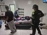 Hallaron a tres adolescentes consumiendo drogas en un hotel de Medellín