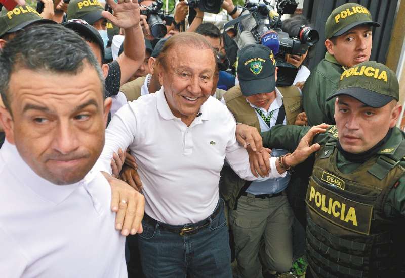Aunque desde la campaña de Hernández ya confirmaron que irá al Senado, hace falta que se posesione el próximo 20 de julio.