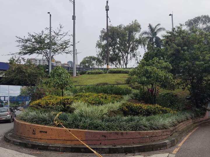 Esta es el lugar donde el letrero habría dejado de estar, pues en varias oportunidades, personas se robaron las letras.