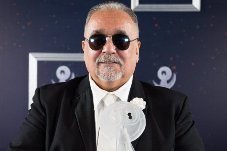 Willie Colón se fue del Súper Concierto de Cali y preocupa por su estado de salud