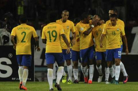 Brasil venció a Venezuela y asumió el liderato de las eliminatorias mundialistas