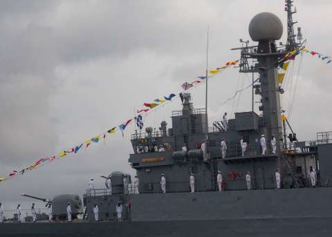 Primer contralmirante negro de Colombia