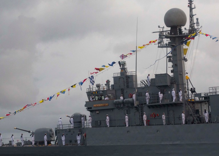Primer contralmirante negro de Colombia