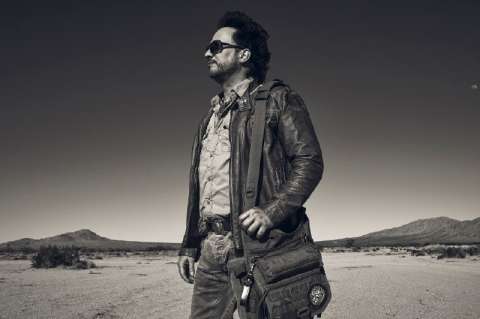 Giorgio Tsoukalos, entre la Tierra y los alienígenas