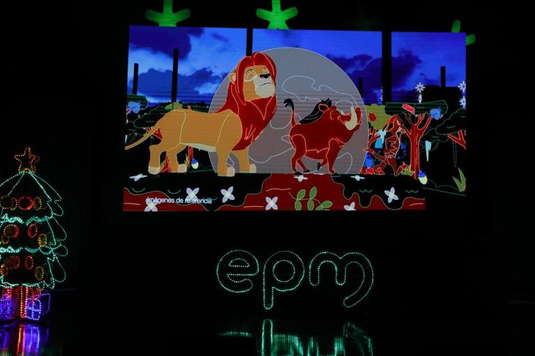 Alumbrado de Disney en Medellín: ¿es mejor lo extranjero que lo nuestro?